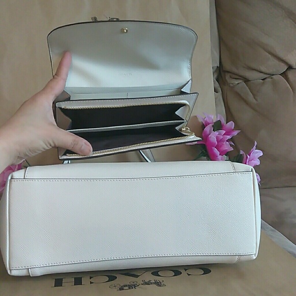 NWT Coach tote purse bag w/ wallet - Picture 4 of 8